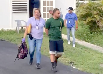 Abiel Vélez Rivera fue arrestado hoy. (Captura de vídeo)