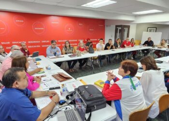 En la primera reunión participaron los candidatos y el liderato electoral de distritos de San Juan y Bayamón. (Foto suministrada)